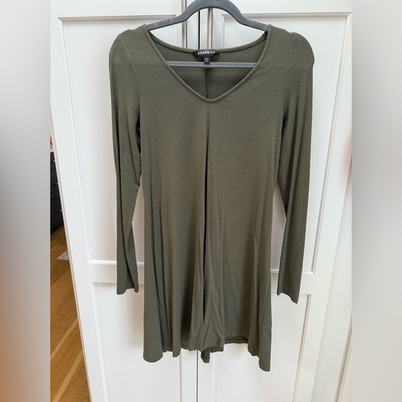 Express Dress - Picture 5 of 8